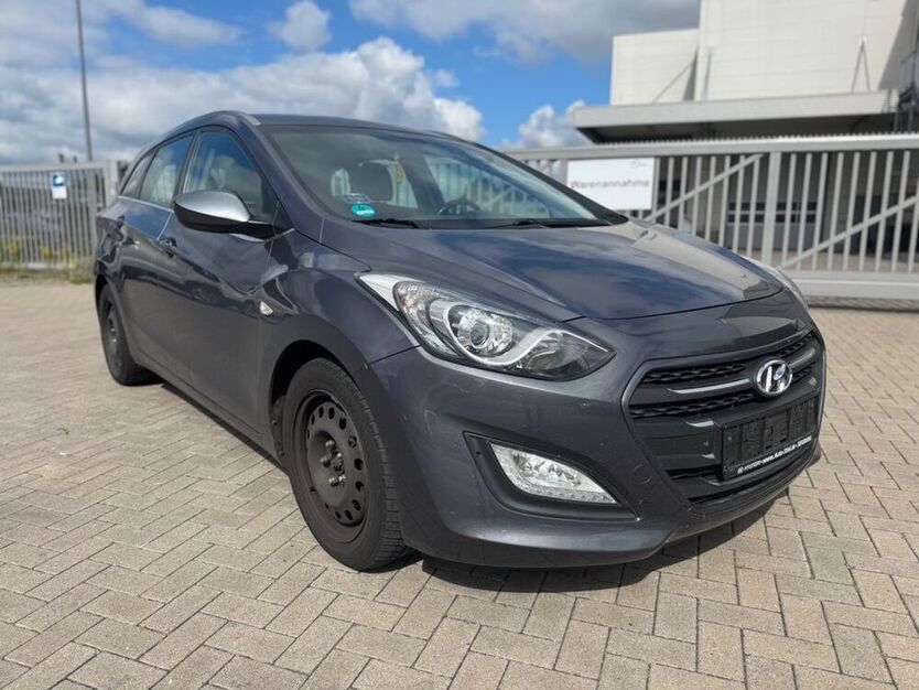i30