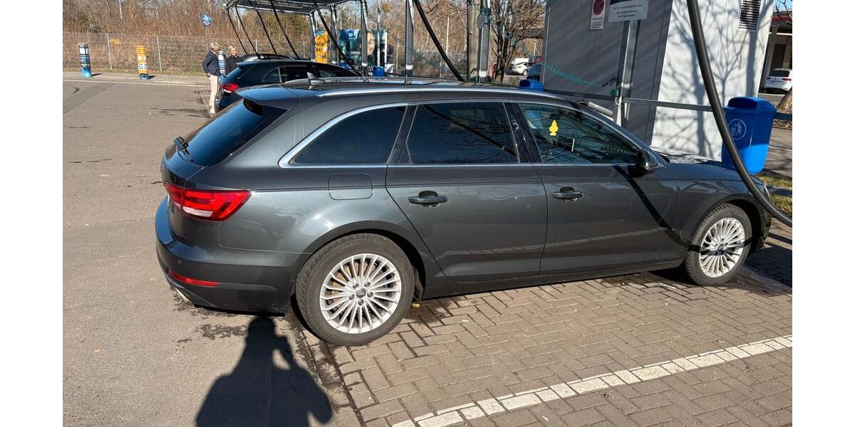 Audi A4 198.000 km 16.000 &euro; Dresden 01277