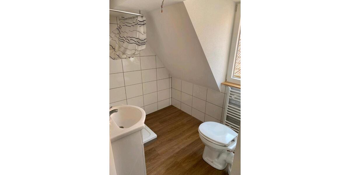 Etagenwohnung Rottenburg am Neckar - 4 Zimmer, 60 m&sup2;, 700&euro; | Angebot:25942981
