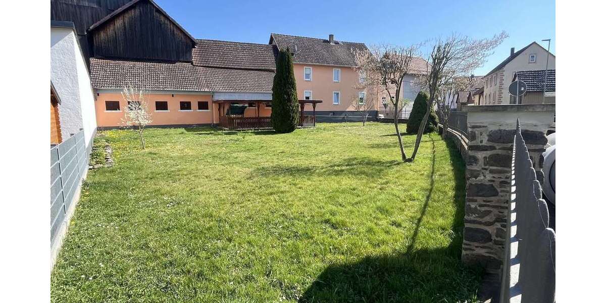 Einfamilienhaus Hungen - 7 Zimmer, 250 m&sup2;, 249.000&euro; | Angebot:25466535