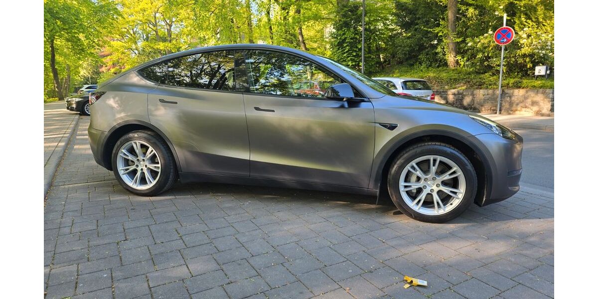 Tesla Model Y 34.454 km 36.900 &euro; Bad Homburg 61348