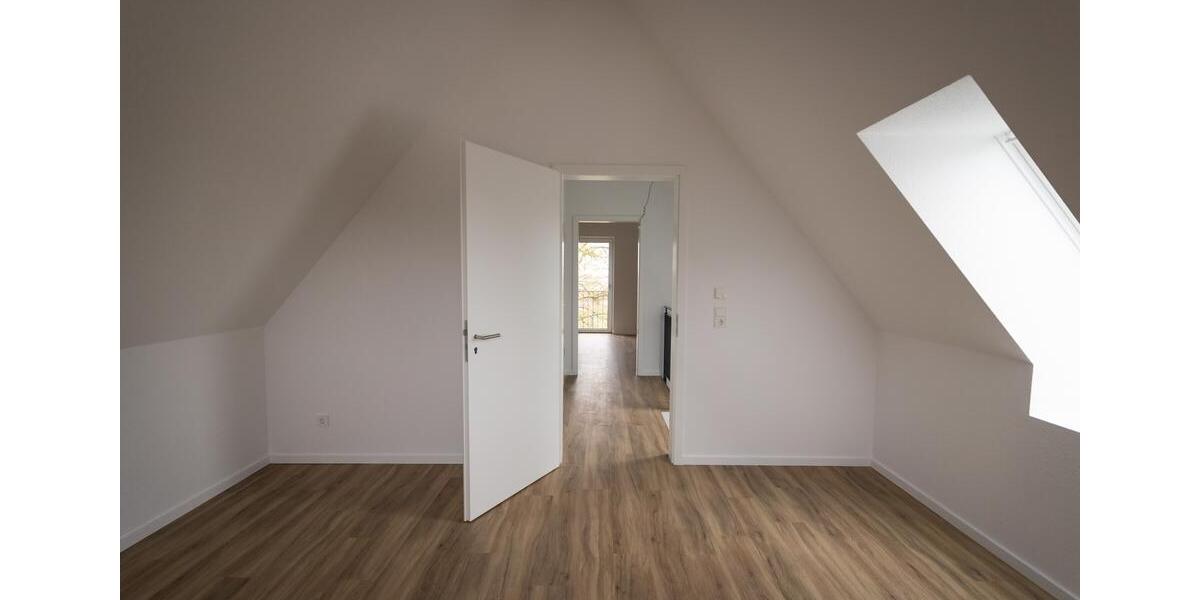 Reihenhaus Edewecht - 6 Zimmer, 122 m&sup2;, 1.710&euro; | Angebot:24992121