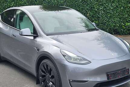 Tesla Model Y 24.995 km 41.250 &euro; Bielefeld 33659