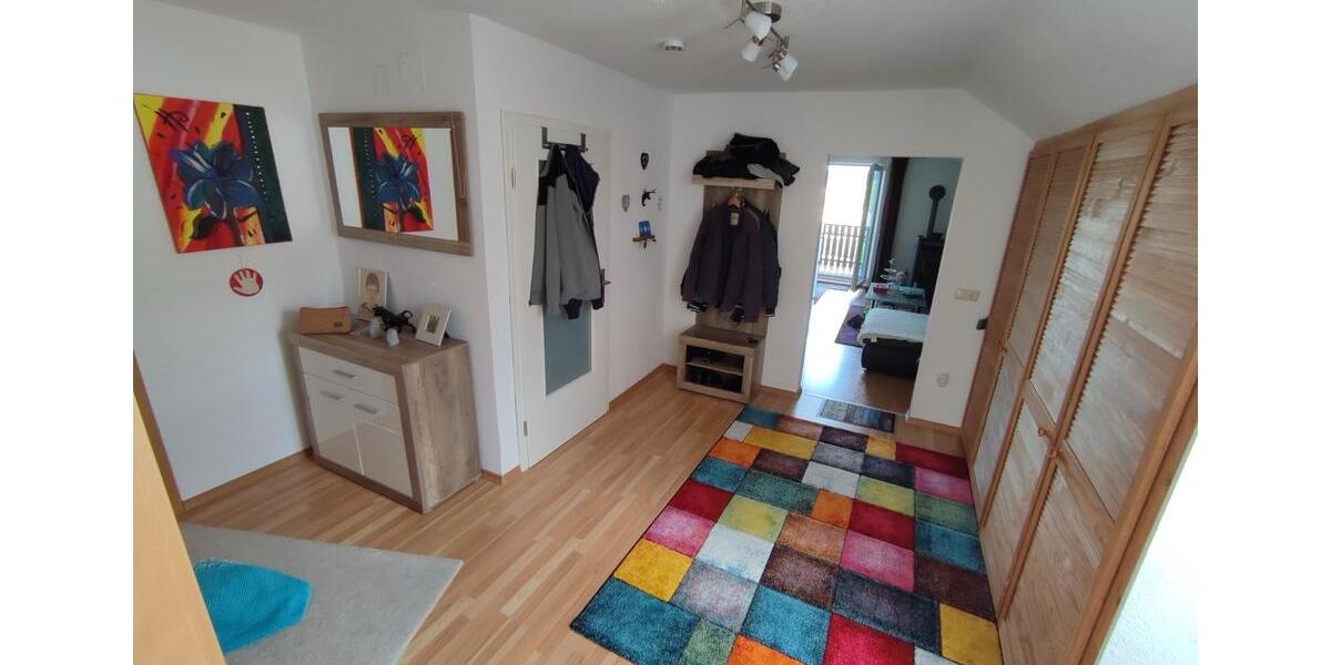 Dachgeschoßwohnung Burgau - 2 Zimmer, 88 m&sup2;, 990&euro; | Angebot:25456464