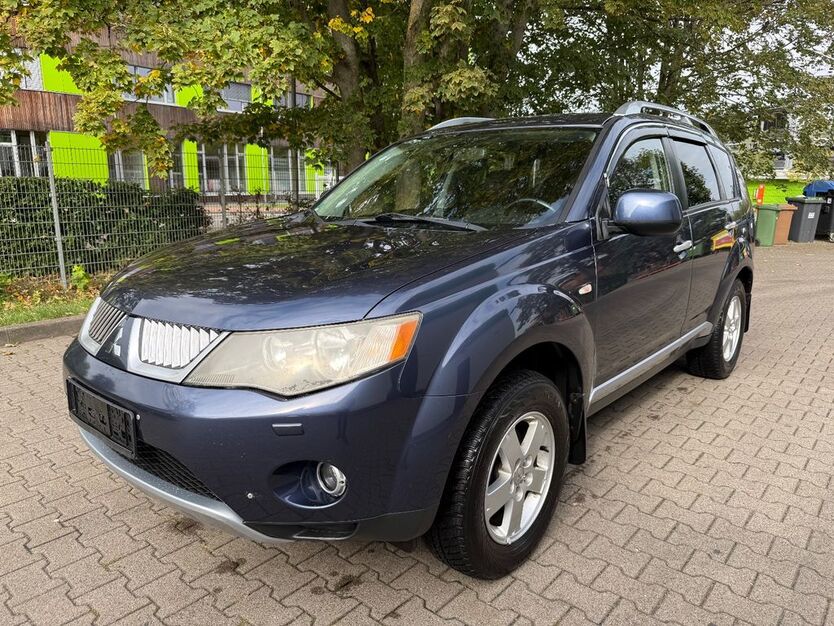Mitsubishi Outlander 212.000 km 4.499 € Lübeck 23560