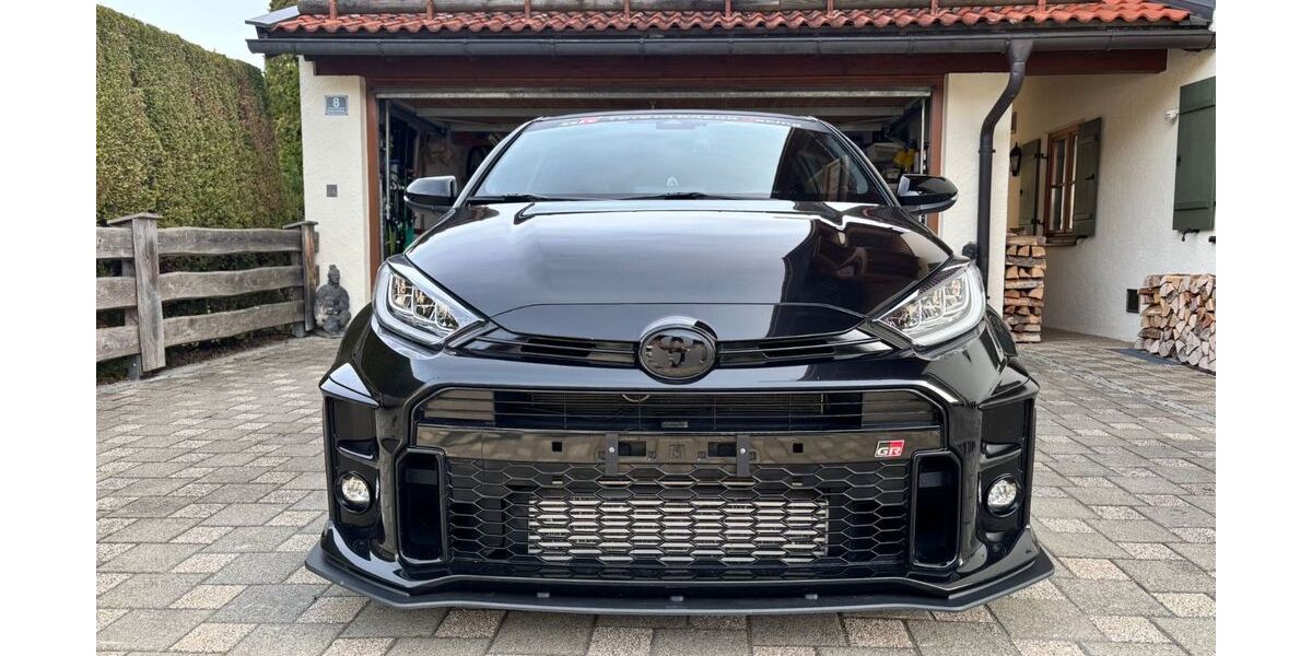Toyota Yaris 63.000 km 32.500 &euro; Miesbach 83714