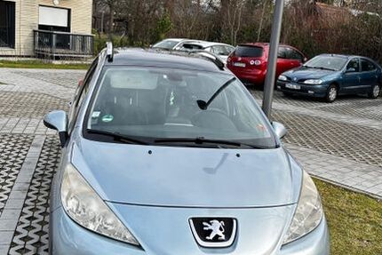 Peugeot 207 240.000 km 2.199 &euro; Freiburg 79117