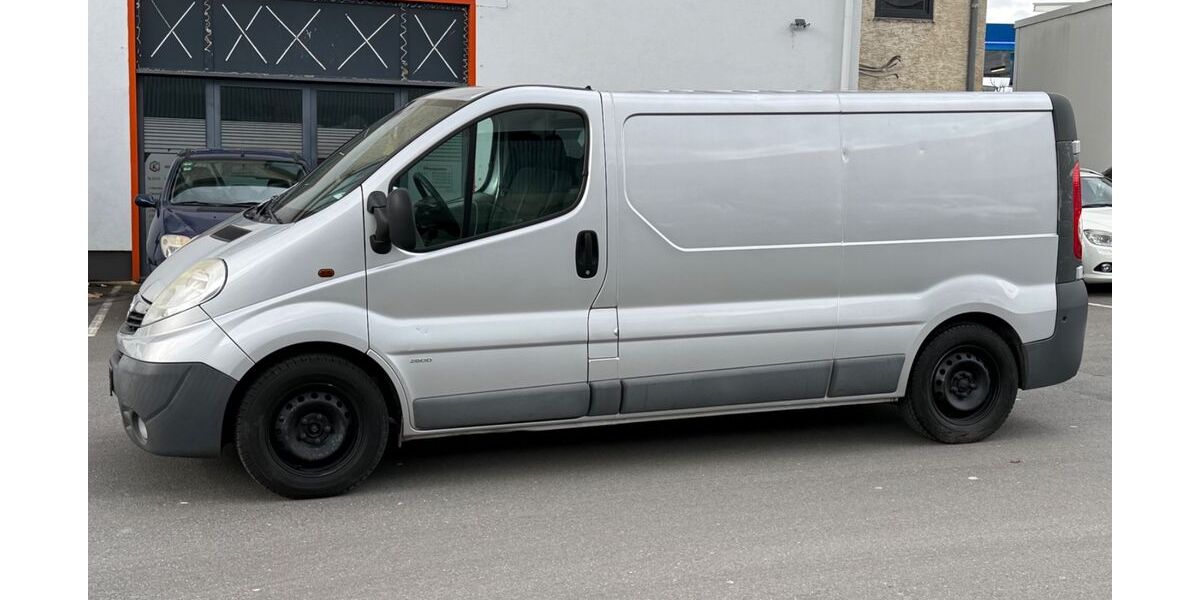 Opel Vivaro 200.000 km 8.999 &euro; Frankfurt am Main 60314
