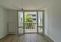 **LuxusWohnung mit Balkon !!** Besichtigung am 04.06.2025 um 18:00 Uhr.