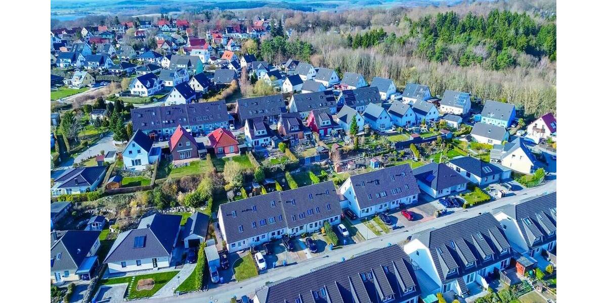 Reihenmittelhaus Bergen auf Rügen Bergen - 4 Zimmer, 106 m&sup2;, 247.000&euro; | Angebot:26319183