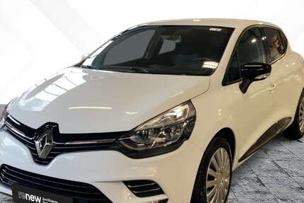 Renault Clio 98.134 km 9.879 &euro; Northeim 37154