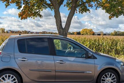 Renault Clio 174.000 km 3.300 € Erfurt 99092