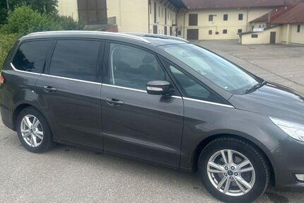 Ford Galaxy 98.000 km 18.400 € Haar 85540