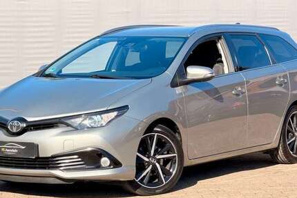 Toyota Auris 133.200 km 9.499 &euro; Versmold 33775