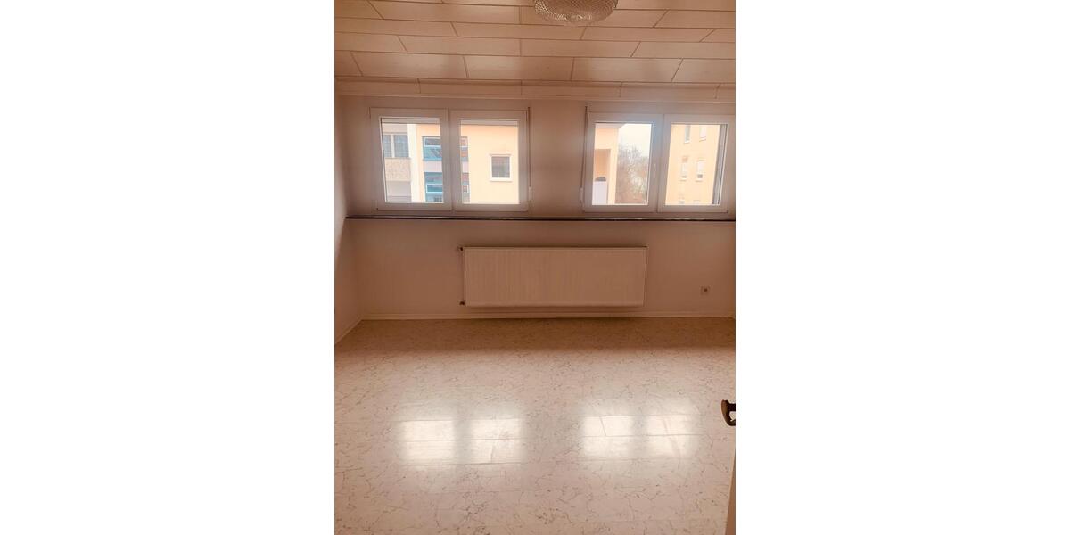 Dachgeschoßwohnung Saarbrücken Eschberg - 3 Zimmer, 79 m&sup2;, 169.000&euro; | Angebot:26351002