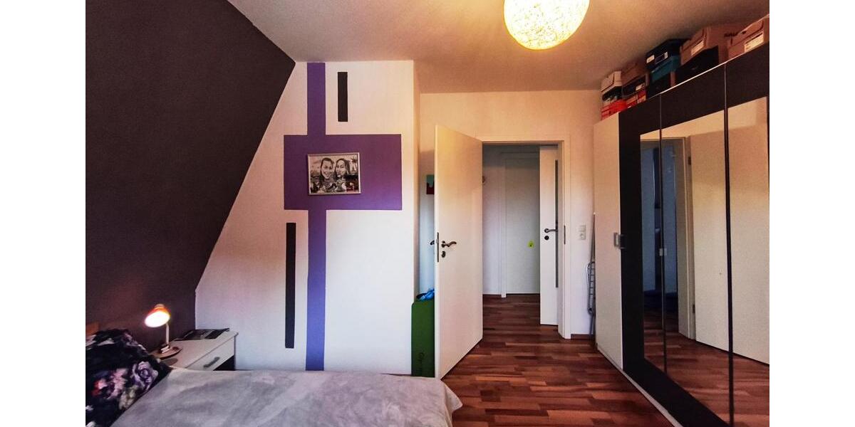 Dachgeschoßwohnung Delmenhorst - 3 Zimmer, 80 m&sup2;, 870&euro; | Angebot:24963121