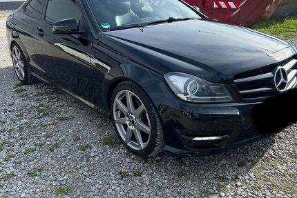 Mercedes-Benz C 250 184.000 km 11.800 € Furtwangen 78120