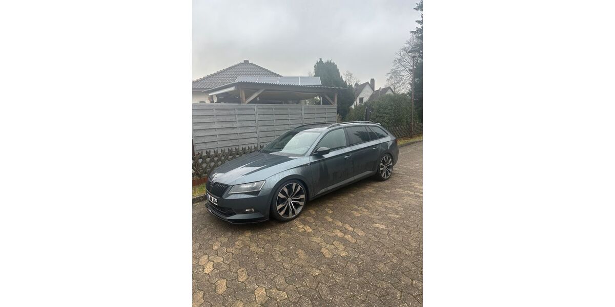 Skoda Superb 123.000 km 22.999 &euro; Lohheide 29303