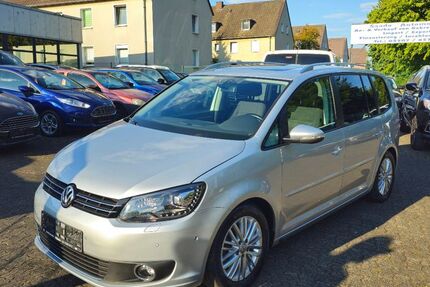 VW Touran 127.811 km 13.490 &euro; Bergkamen 59192