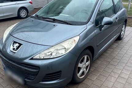 Peugeot 207 137.028 km 650 &euro; Heroldsbach 91336