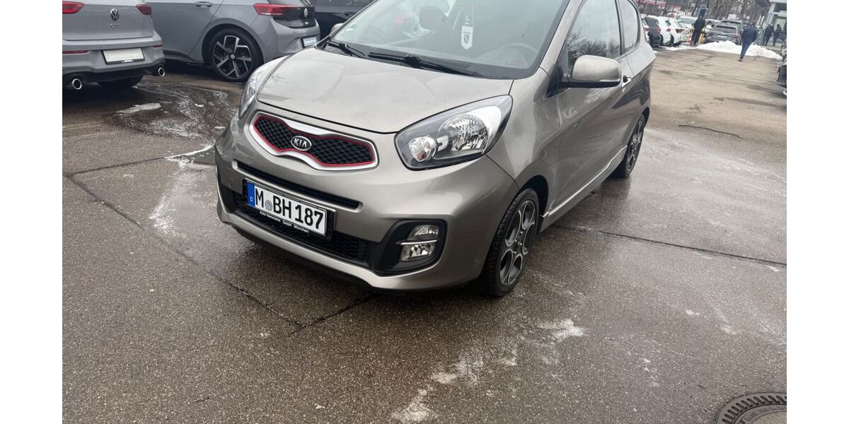 Kia Picanto 95.000 km 6.000 &euro; München 81829