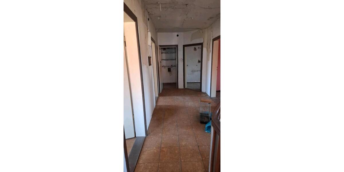 Einfamilienhaus Treffurt - 5 Zimmer, 300 m&sup2;, 23.000&euro; | Angebot:19722140
