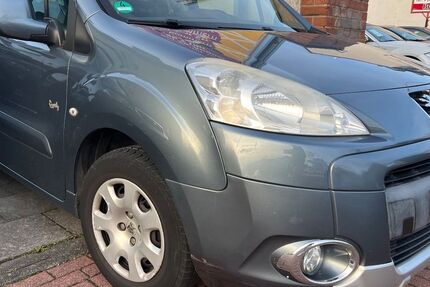 Peugeot Partner 159.000 km 4.999 &euro; Euskirchen 53879