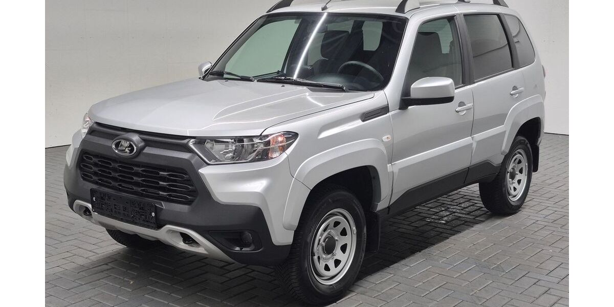 Lada Niva 38.600 km 15.400 &euro; Langenweddingen 39171