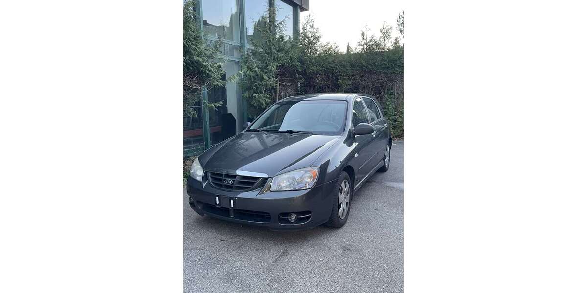 Kia Cerato 186.000 km 1.399 &euro; bad tölz 83646