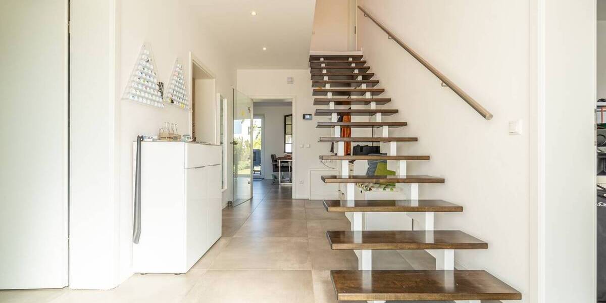 Einfamilienhaus Magdeburg Berliner Chaussee - 5 Zimmer, 168 m&sup2;, 2.000&euro; | Angebot:26454373