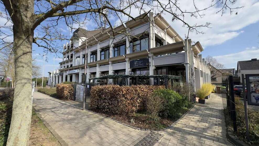 Einzelhandel in Alfter 3.500 € 180 m²