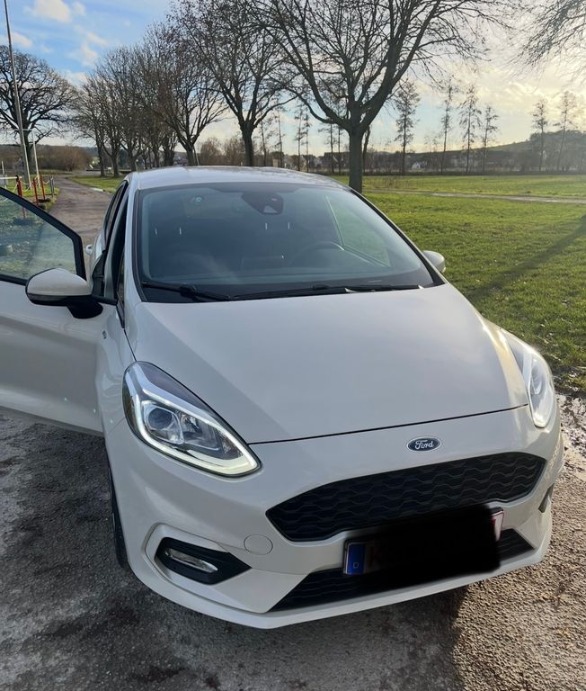 Ford Fiesta 87.000 km 12.500 € Höxter 37671