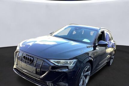 Audi e-tron 49.834 km 45.990 &euro; Hamburg 22047