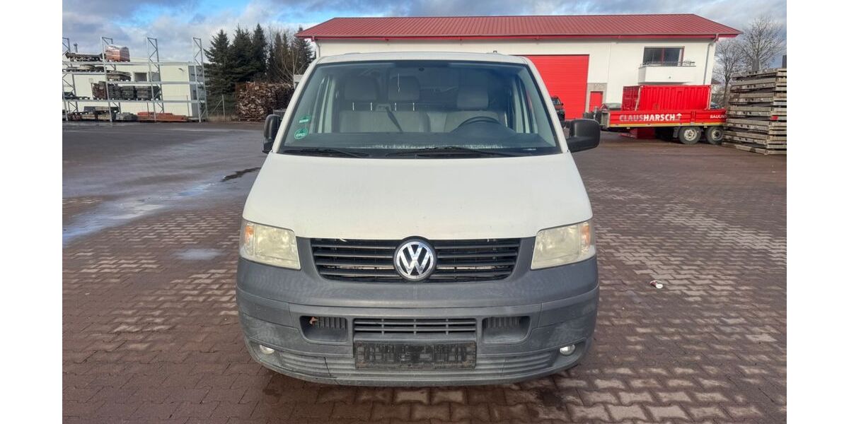 VW T5 Transporter 270.000 km 1.950 &euro; Aulendorf 88326