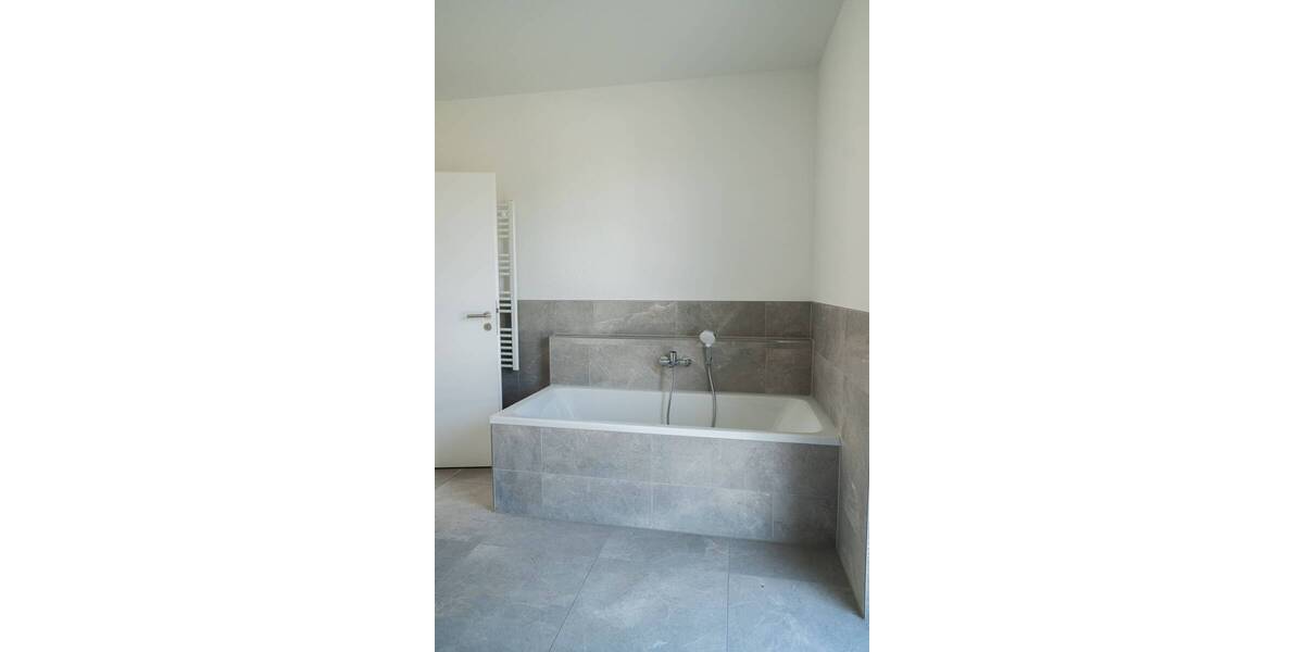 Doppelhaushälfte Großräschen - 4 Zimmer, 140 m&sup2;, 399.000&euro; | Angebot:20088134