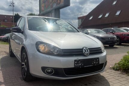 VW Golf 229.456 km 4.990 &euro; Stade 21680