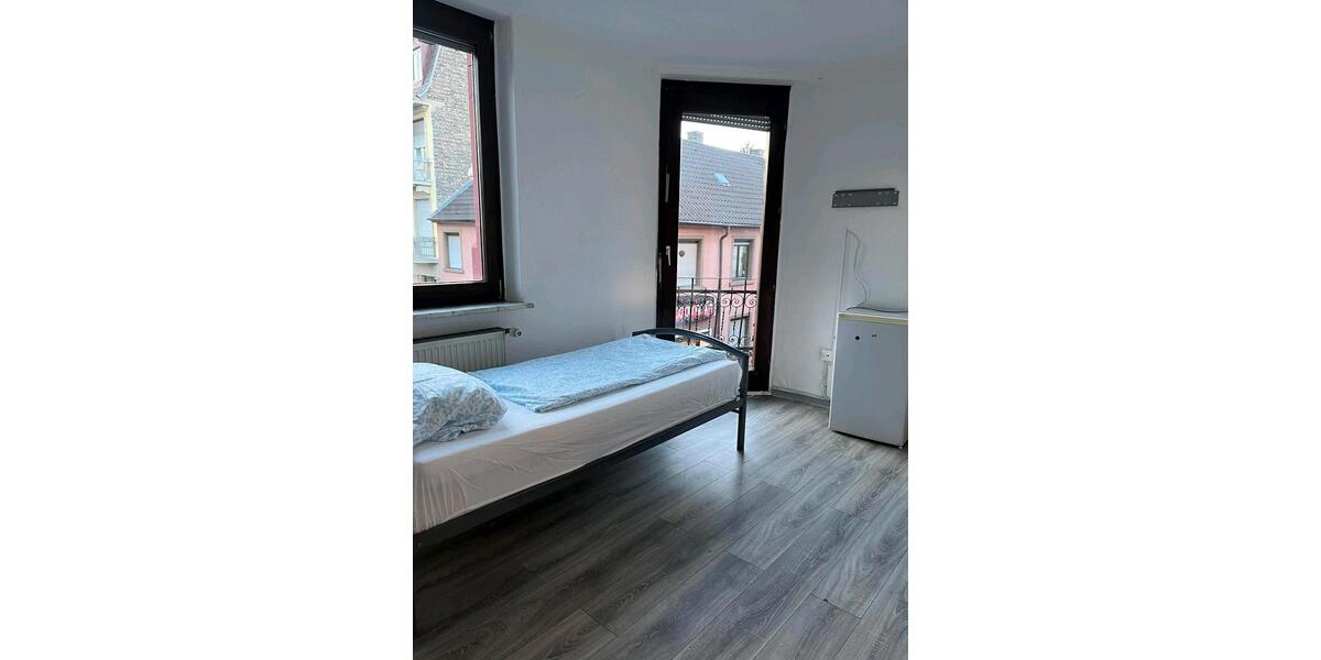 Pension Stadt Halle in Belfortstr.43 68199 Mannheim (Neckerau) zimmer