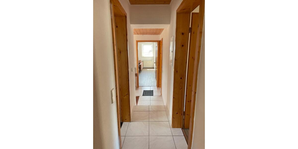 Dachgeschoßwohnung Villingen-Schwenningen Schwenningen - 3 Zimmer, 95 m&sup2;, 1.150&euro; | Angebot:26288219