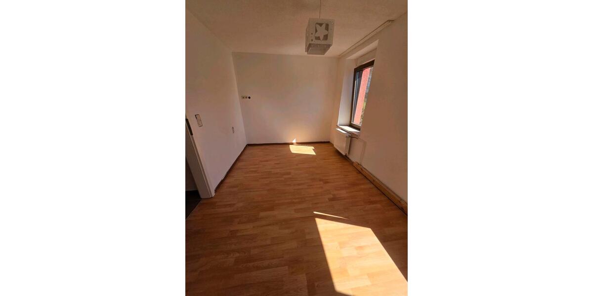 Erdgeschoßwohnung Nonnweiler - 4 Zimmer, 80 m&sup2;, 920&euro; | Angebot:26059610