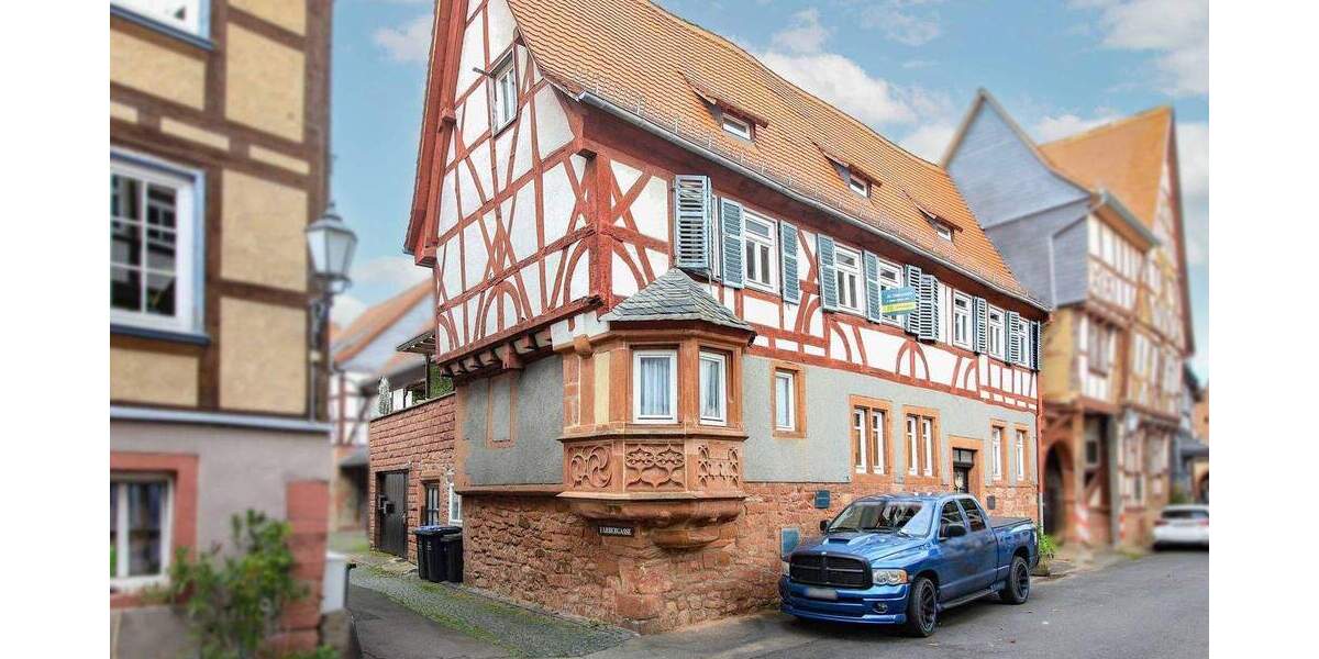 Einziehen & Wohlfühlen - Historisches Wohnen mit modernem Komfort in Büdingen 8 zimmer