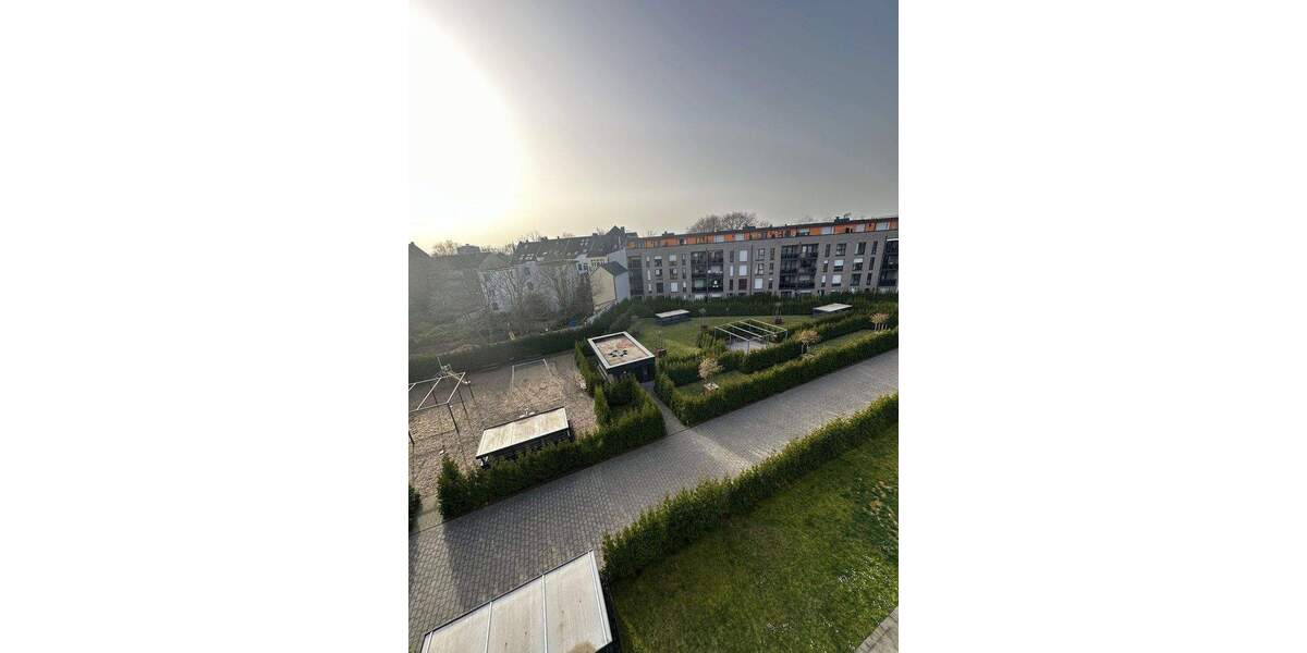 Terrassenwohnung Krefeld Stadtmitte - 4 Zimmer, 132 m&sup2;, 1.500&euro; | Angebot:25429653