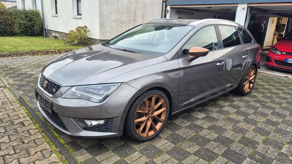 Seat Leon 144.000 km 14.000 € Birken-Honigsessen 57587