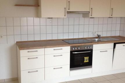 2-Zimmerwohnung mit EBK, teilw. renoviert, ab 15.2.26 2 zimmer