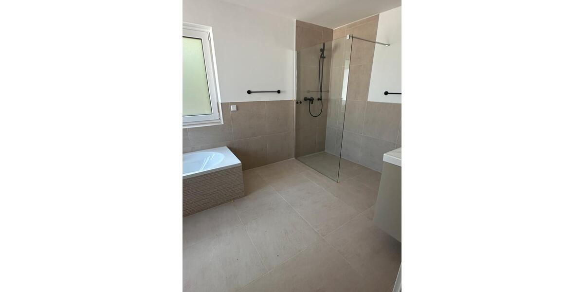 Doppelhaushälfte Niedernhausen - 4 Zimmer, 150 m&sup2;, 2.250&euro; | Angebot:26383119