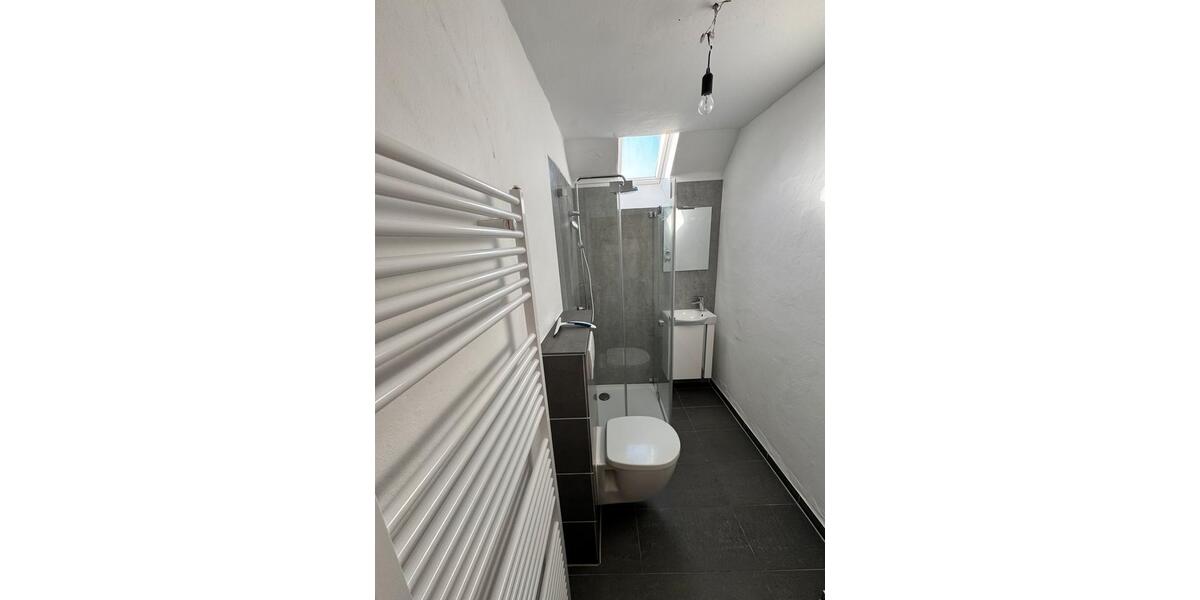 Etagenwohnung Schöneck - 5.5 Zimmer, 185 m&sup2;, 2.200&euro; | Angebot:24364463