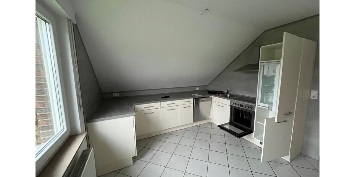 Dachgeschoßwohnung Porta Westfalica - 4 Zimmer, 85 m&sup2;, 690&euro; | Angebot:26621392