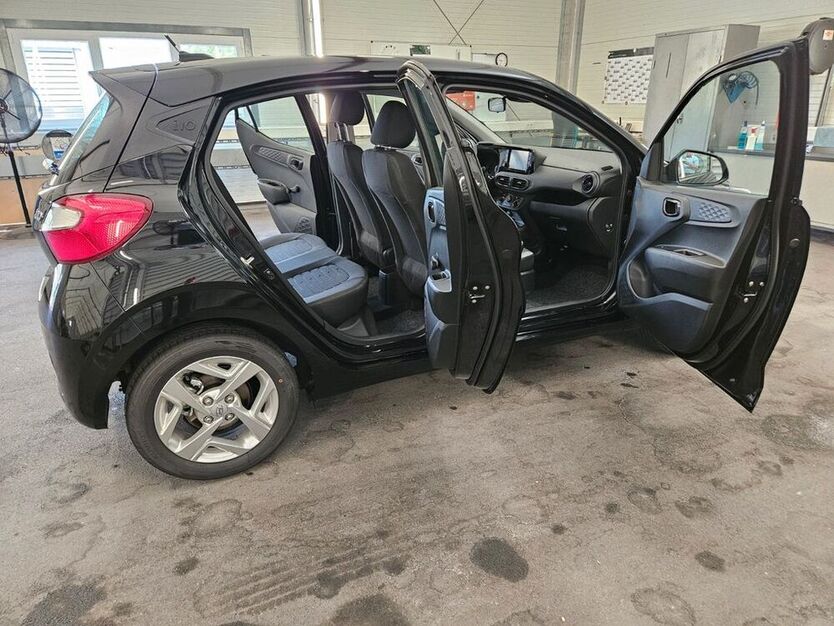 i10