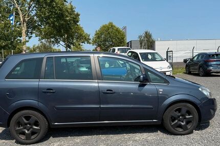 Opel Zafira 284.000 km 2.999 € Lollar 35457