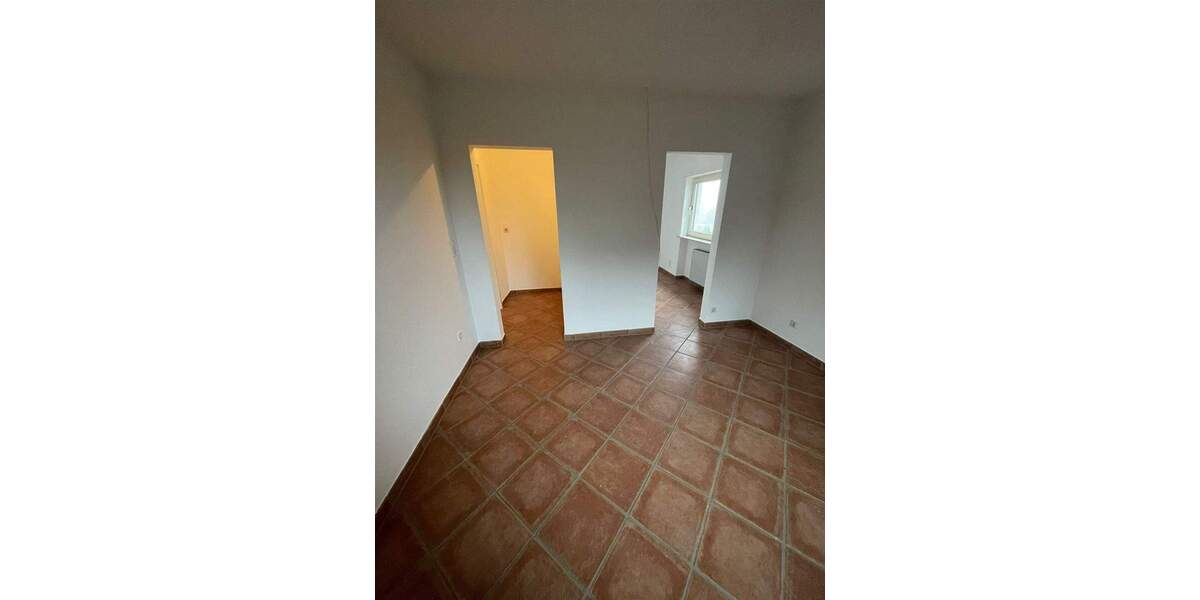 Versteigerungsimmobilie Stromberg - 4 Zimmer, 108 m&sup2;, 295.000&euro; | Angebot:25095924