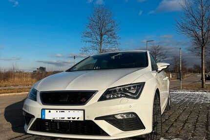 Seat Leon 77.000 km 17.800 &euro; Augsburg 86199